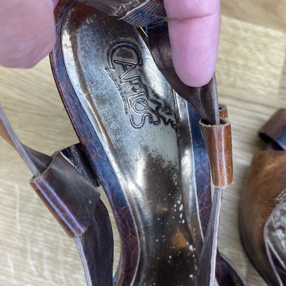 Carlos Santana Mesa Strappy Heels - Picture 12 of 14